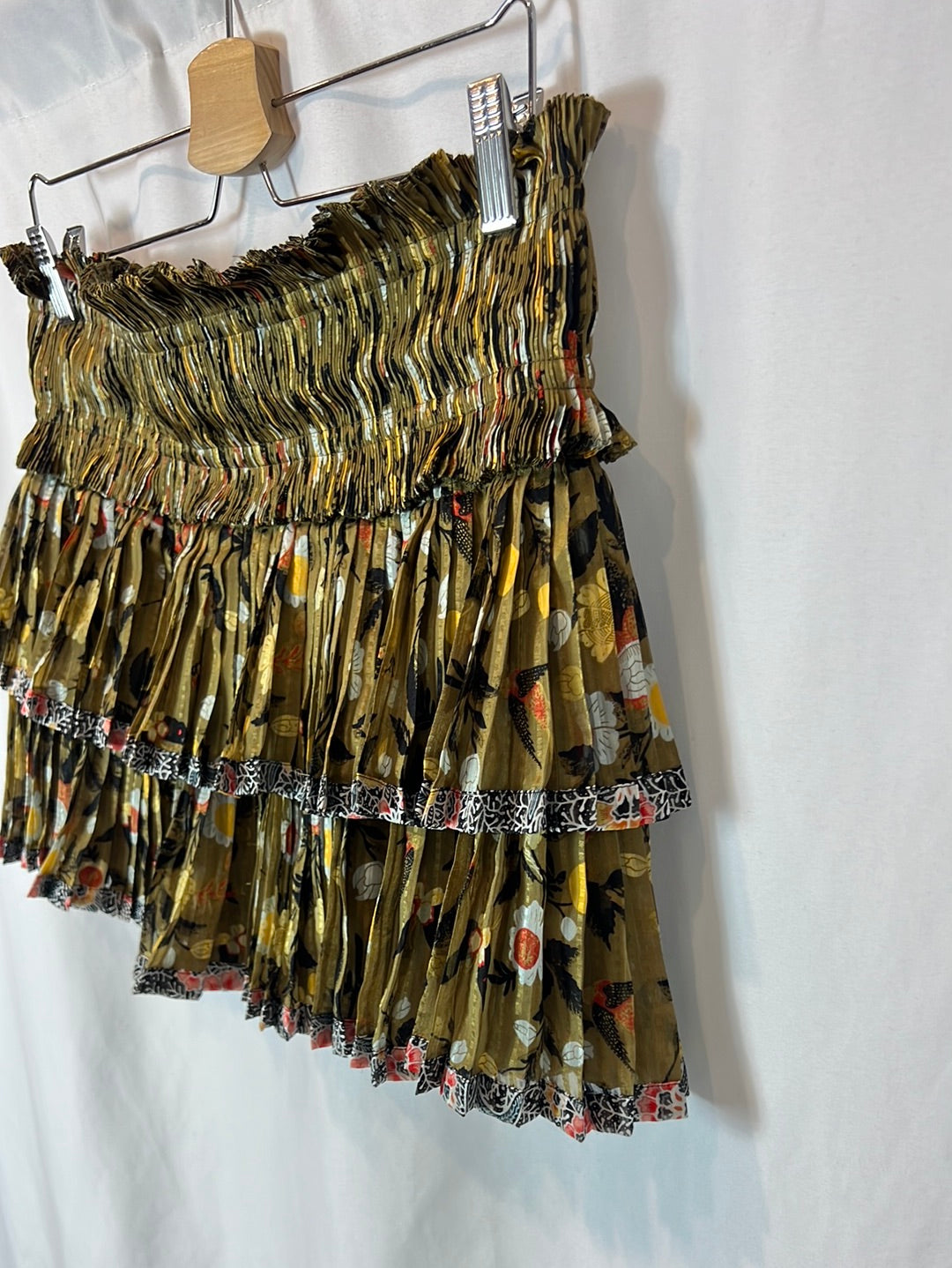 ISABEL MARANT. Printed pleated silk skirt. Size 38