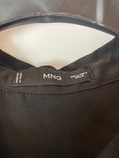 MANGO. Vestido negro corto fruncido. T M