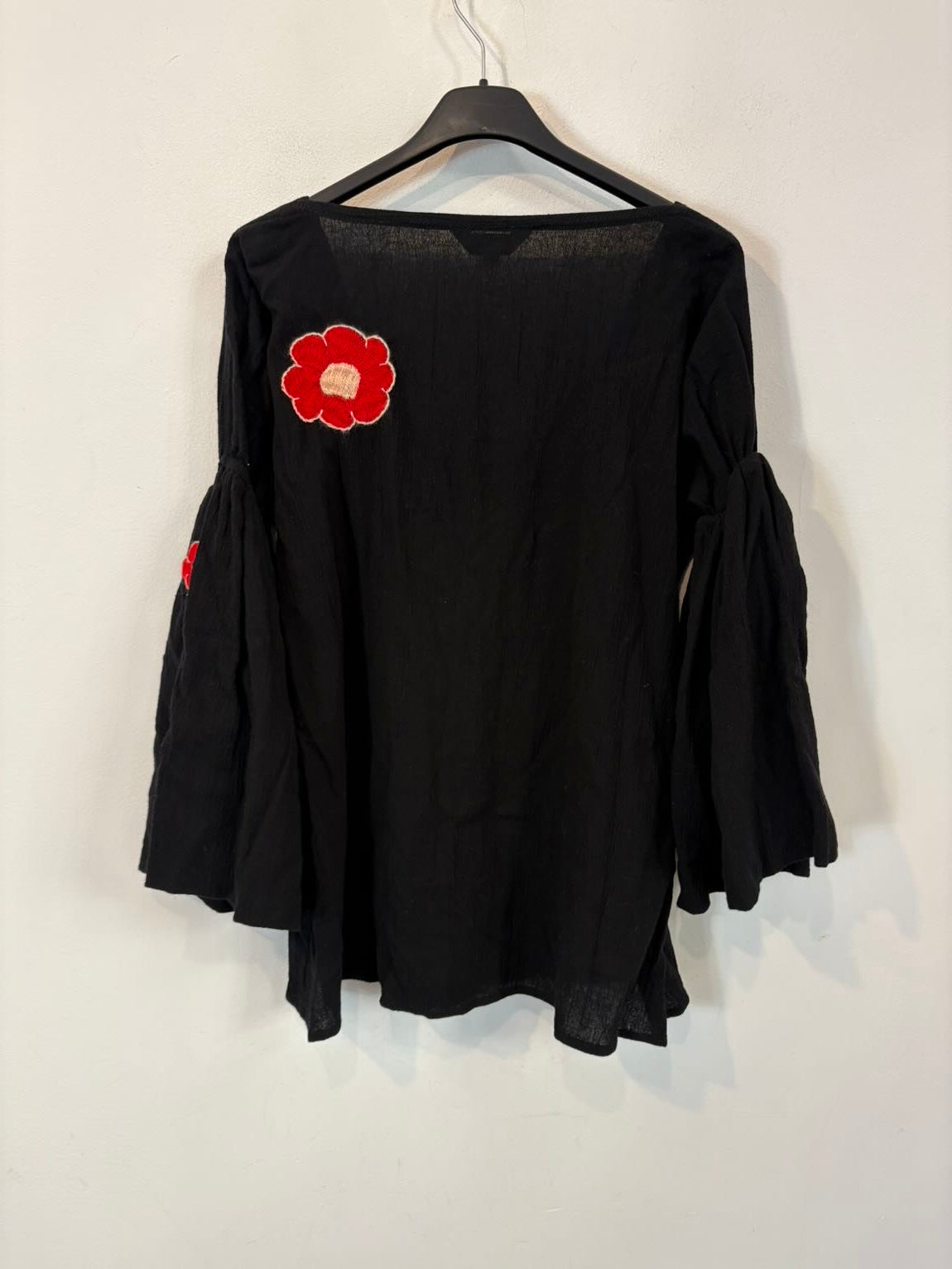 SENSISTUDIO.Blusa bordada T.s