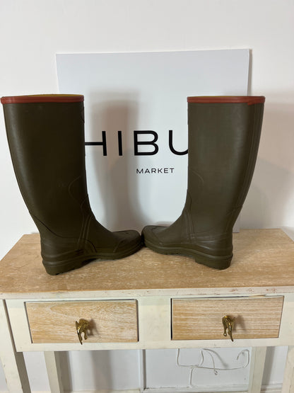 AIGLE. Green rain boots. Size 38