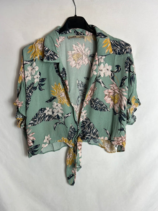 PULL&BEAR . Blusa fluida crop estampada. T S