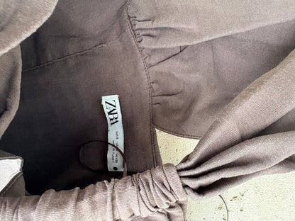ZARA. Top elástico asimétrico con lino