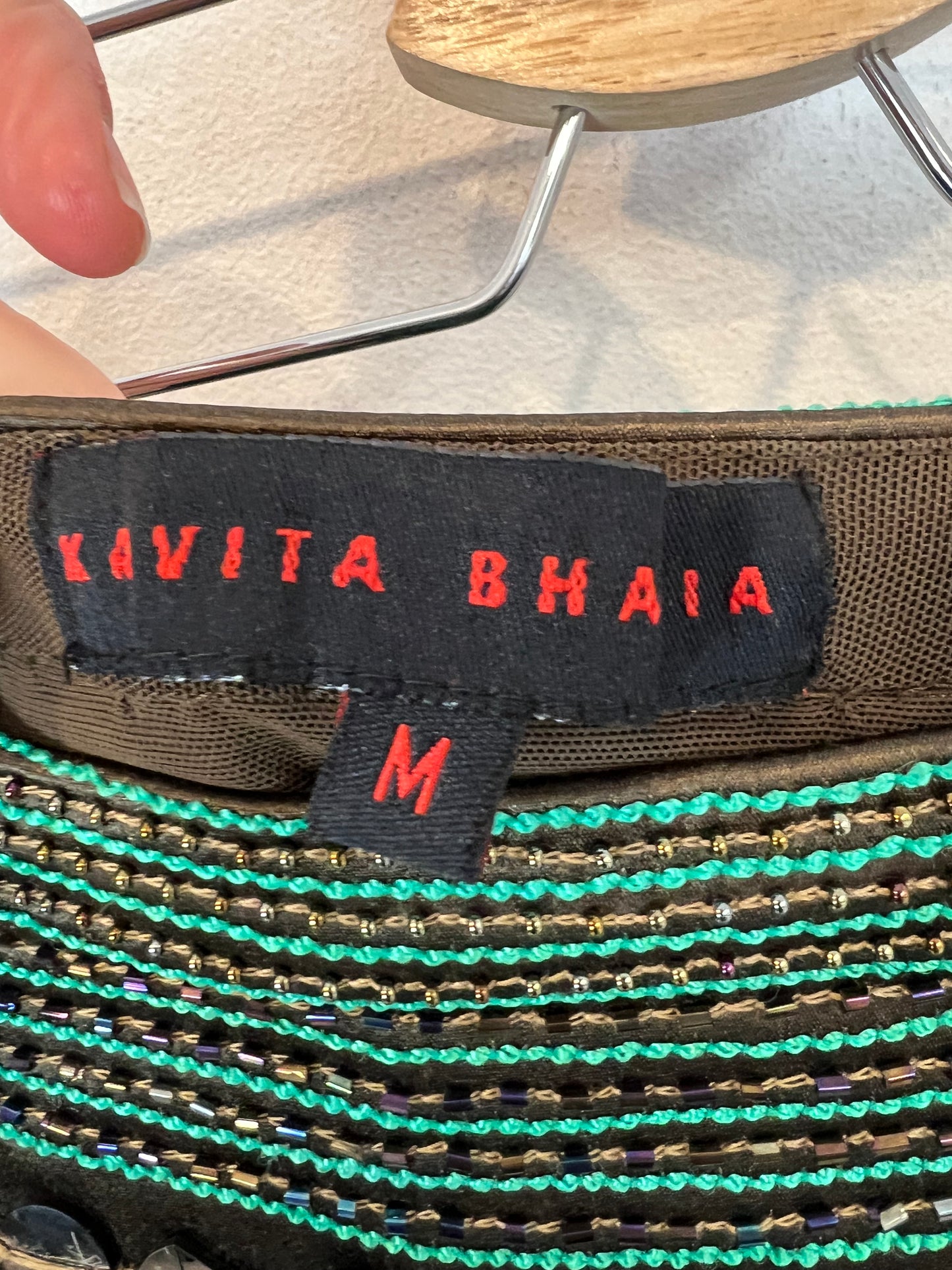 KAVITA BHARTIA. Falda larga detalle abalorios . T M