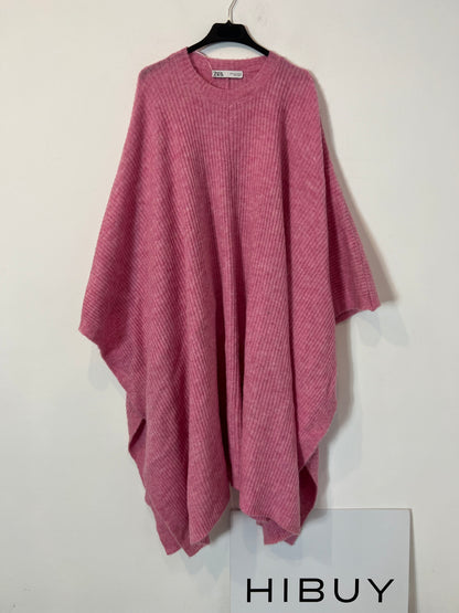 ZARA. Poncho rosa largo canalé T.m