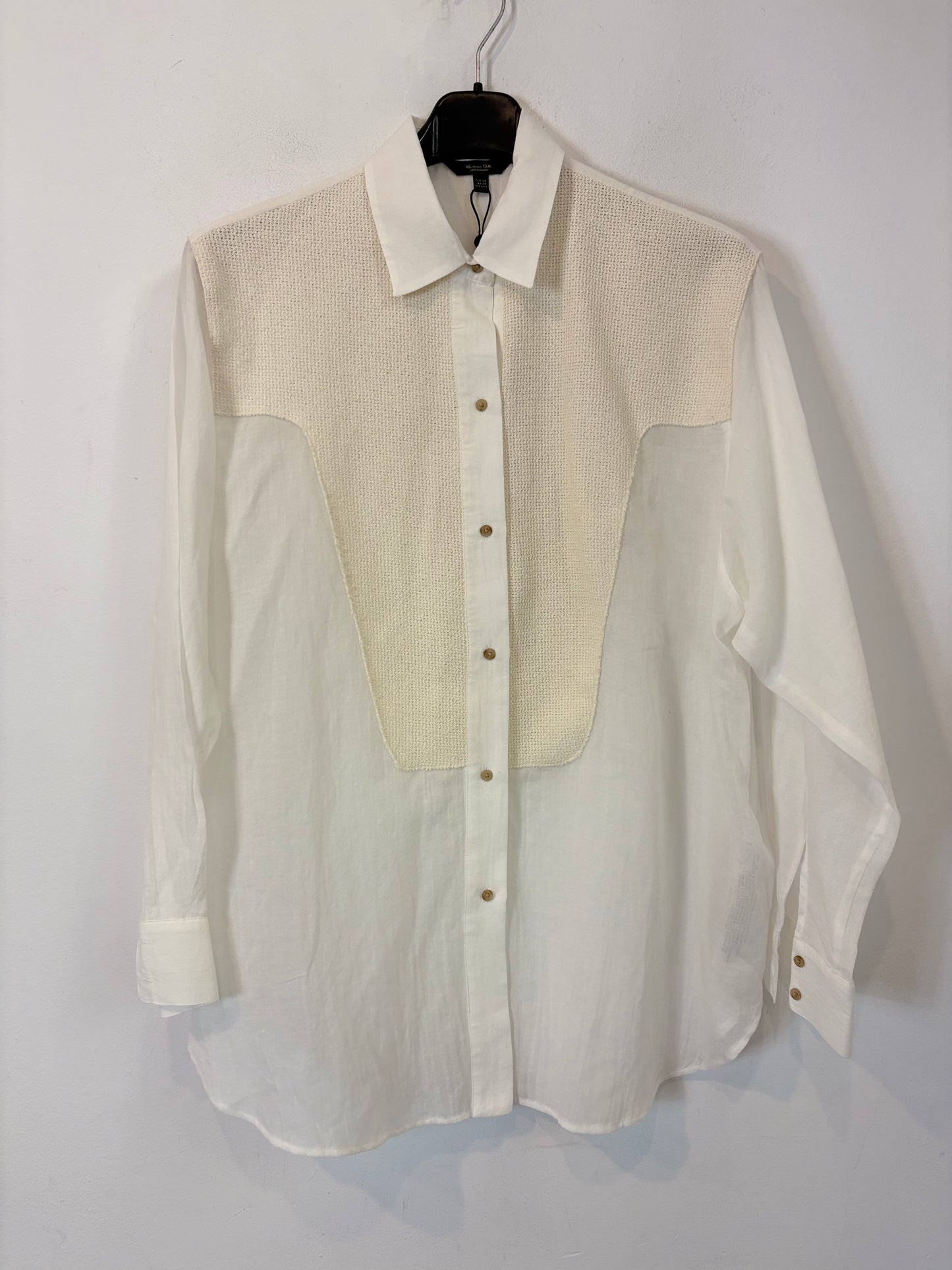 MASSIMO DUTTI. Blusa blanca algodón textura