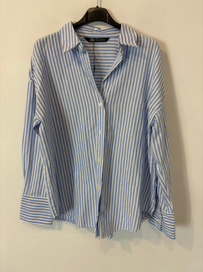 ZARA. Camisa Oxford rayas
