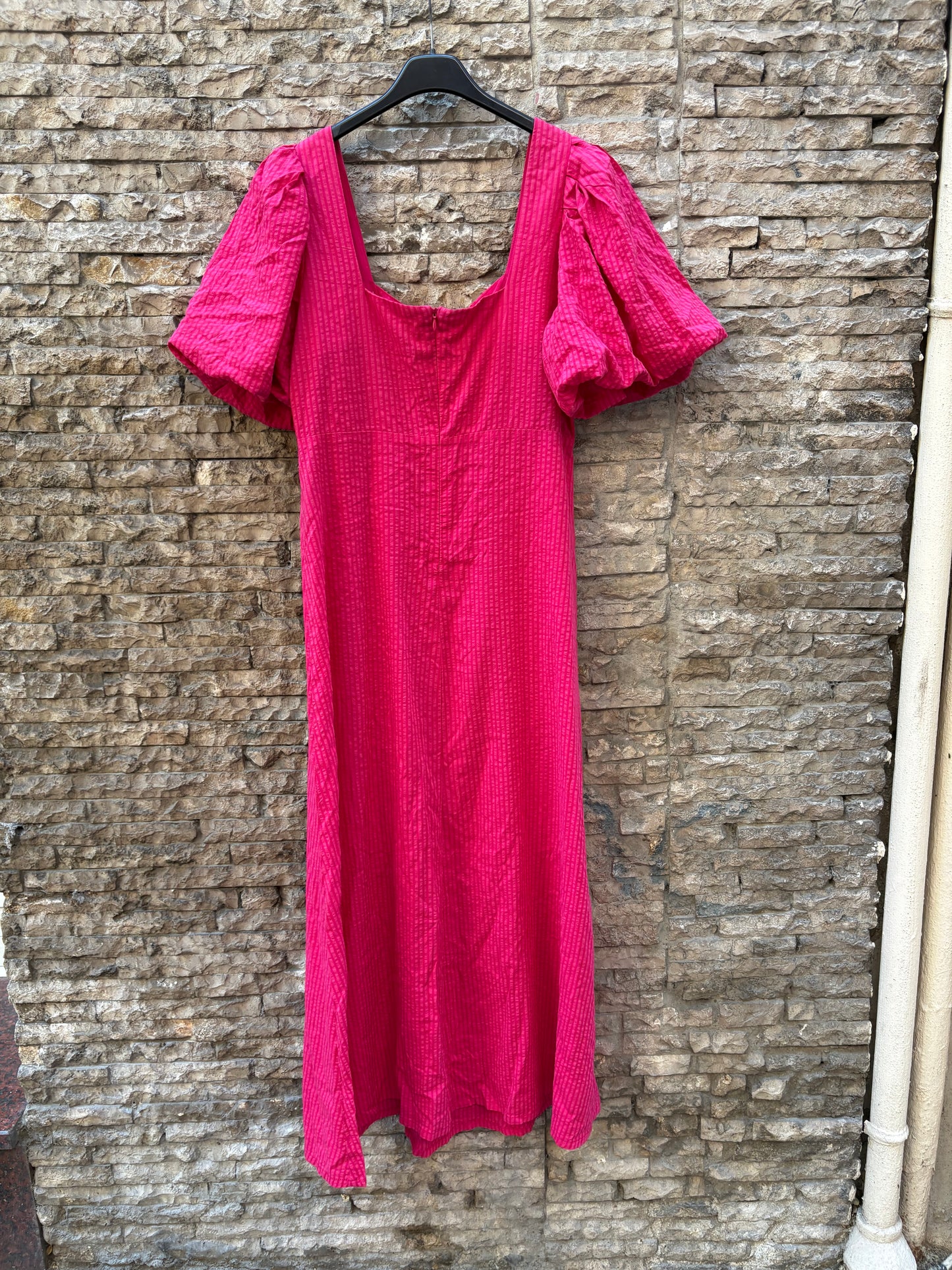 MANGO. Vestido largo rosa mangas farol