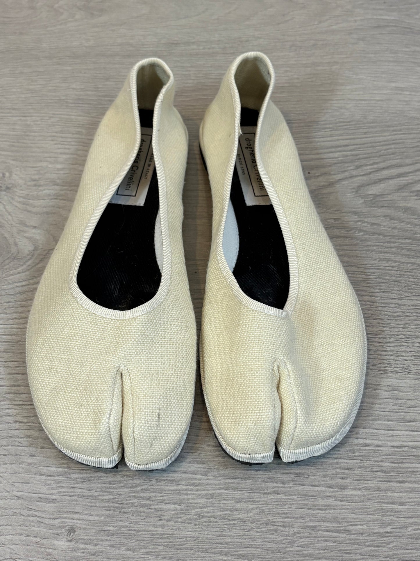 AMEÉ. Sleeveless fringed sweater S.(s)