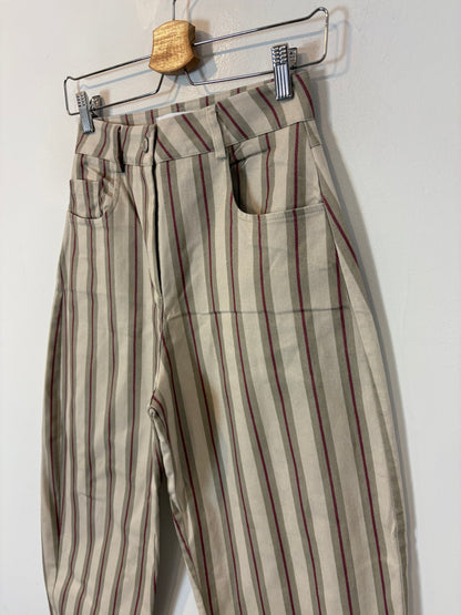 SEASONS BY MACABLA. Pantalón denim rayas