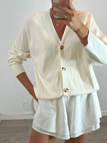 MANGO. Cárdigan color crudo detalle botones. T M