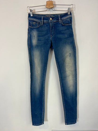 SALSA. Distressed skinny denim. Size 36
