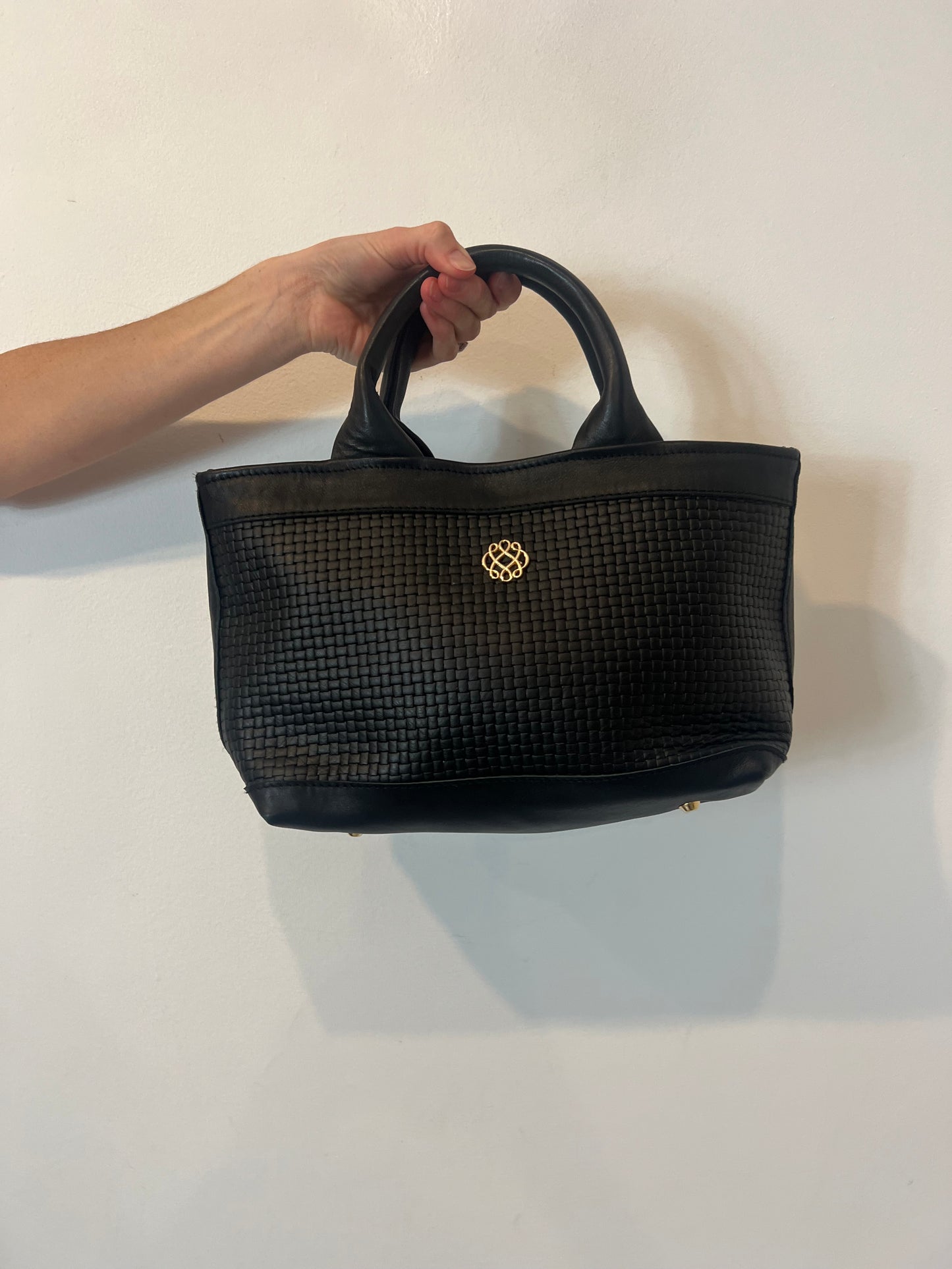 AN AND LEE. Bolso de mano negro