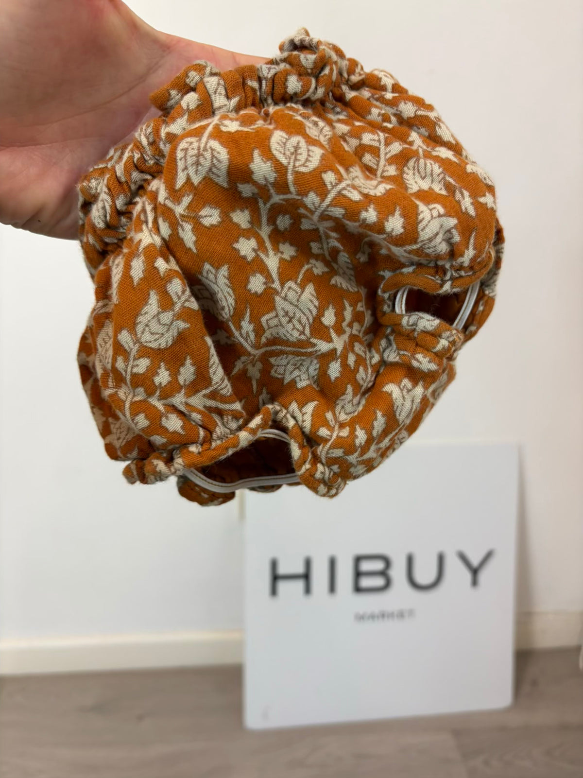 NÍCOLI. Cubre pañal estampado otoñal. T 9-12 meses