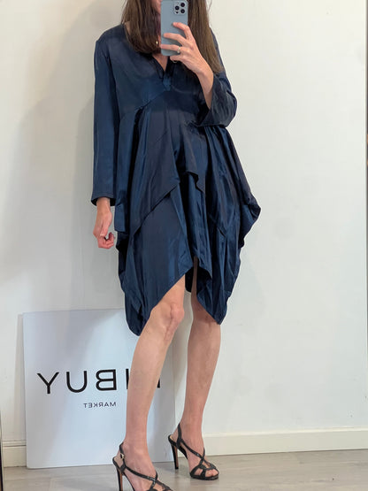 BARBARA BUI. Vestido/top azul satinado asimétrico.