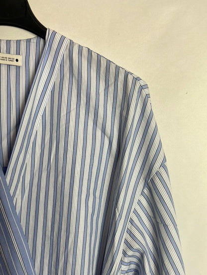 ZARA. Camisa/vestido azul rayas cruzada. T XS