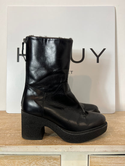 HOMERS. Botines piel pelo interior. T 38. 5