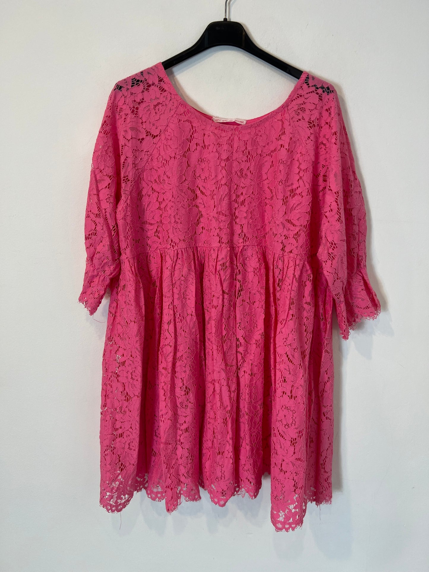 OTRAS. Vestido corto rosa encaje. T S/M