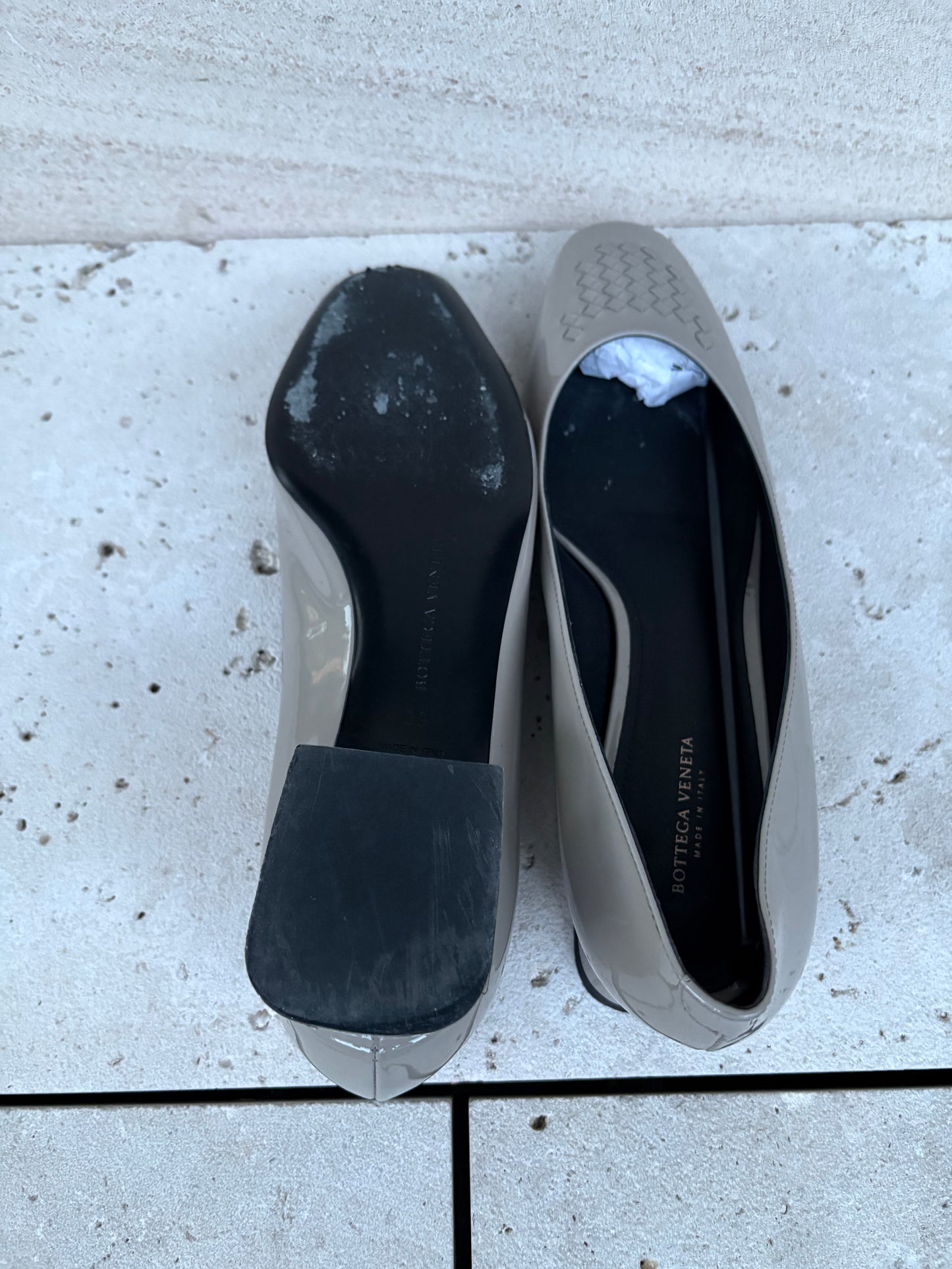 BOTTEGA VENETA. Bailarina gris detalle punta. T 39