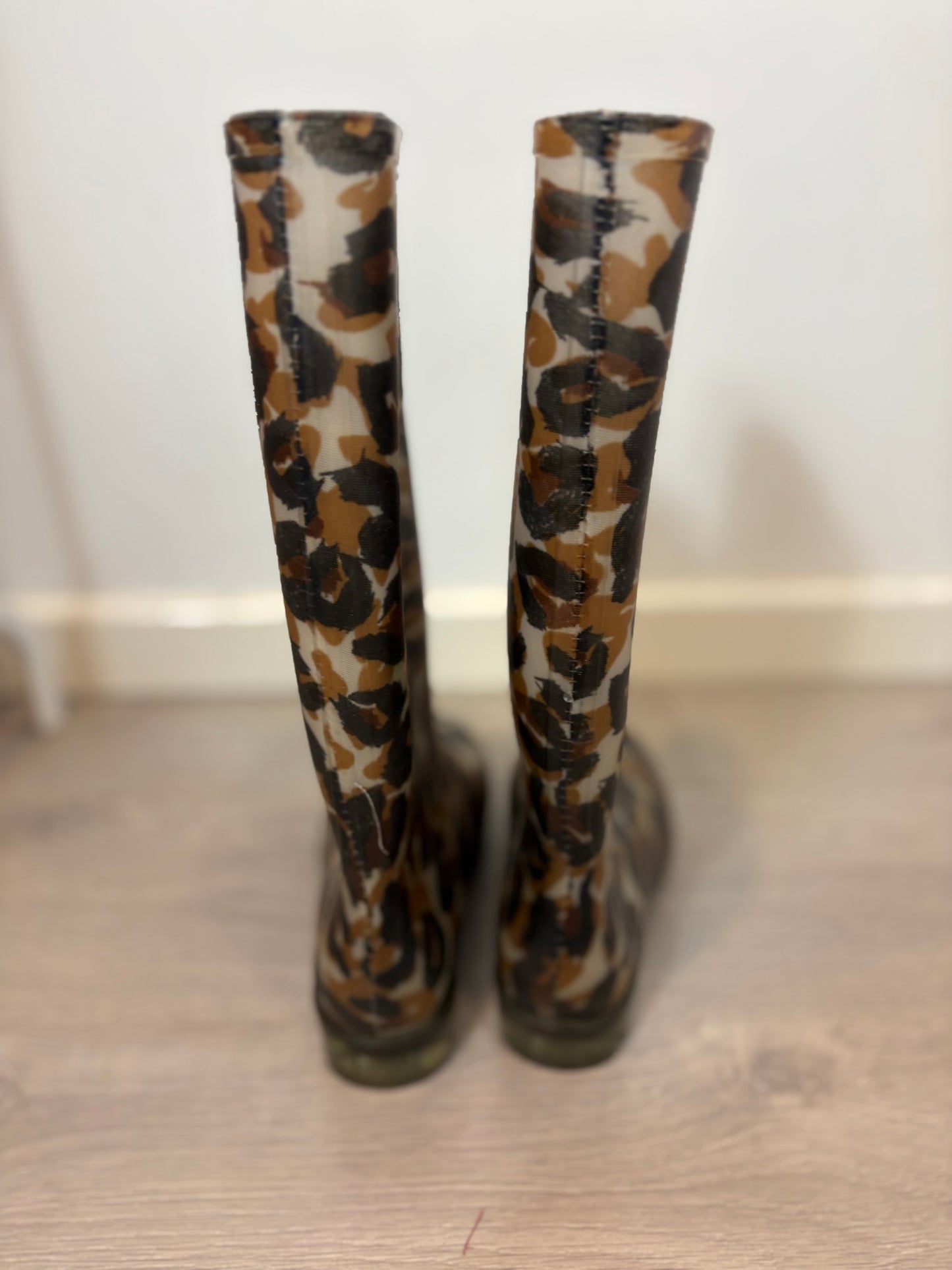 BIMBA Y LOLA . Botas de agua camuflaje. T 40