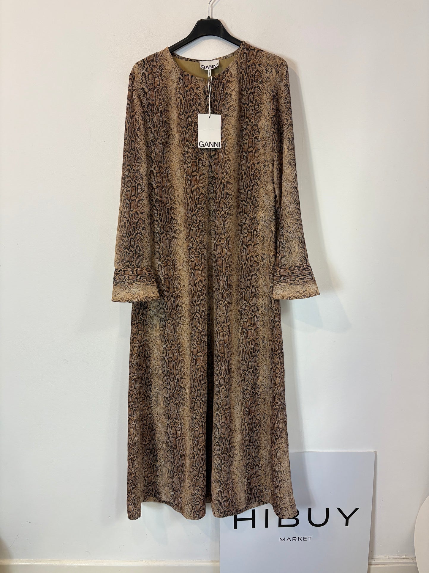 GANNI. Vestido largo snake print