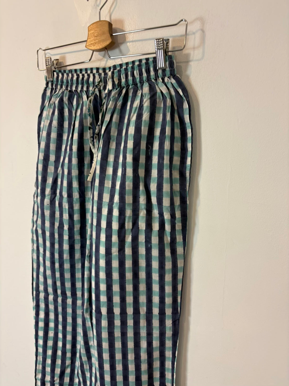 ITURRI ENEA. Conjunto pijamero flores azules y cuadros (varias tallas)