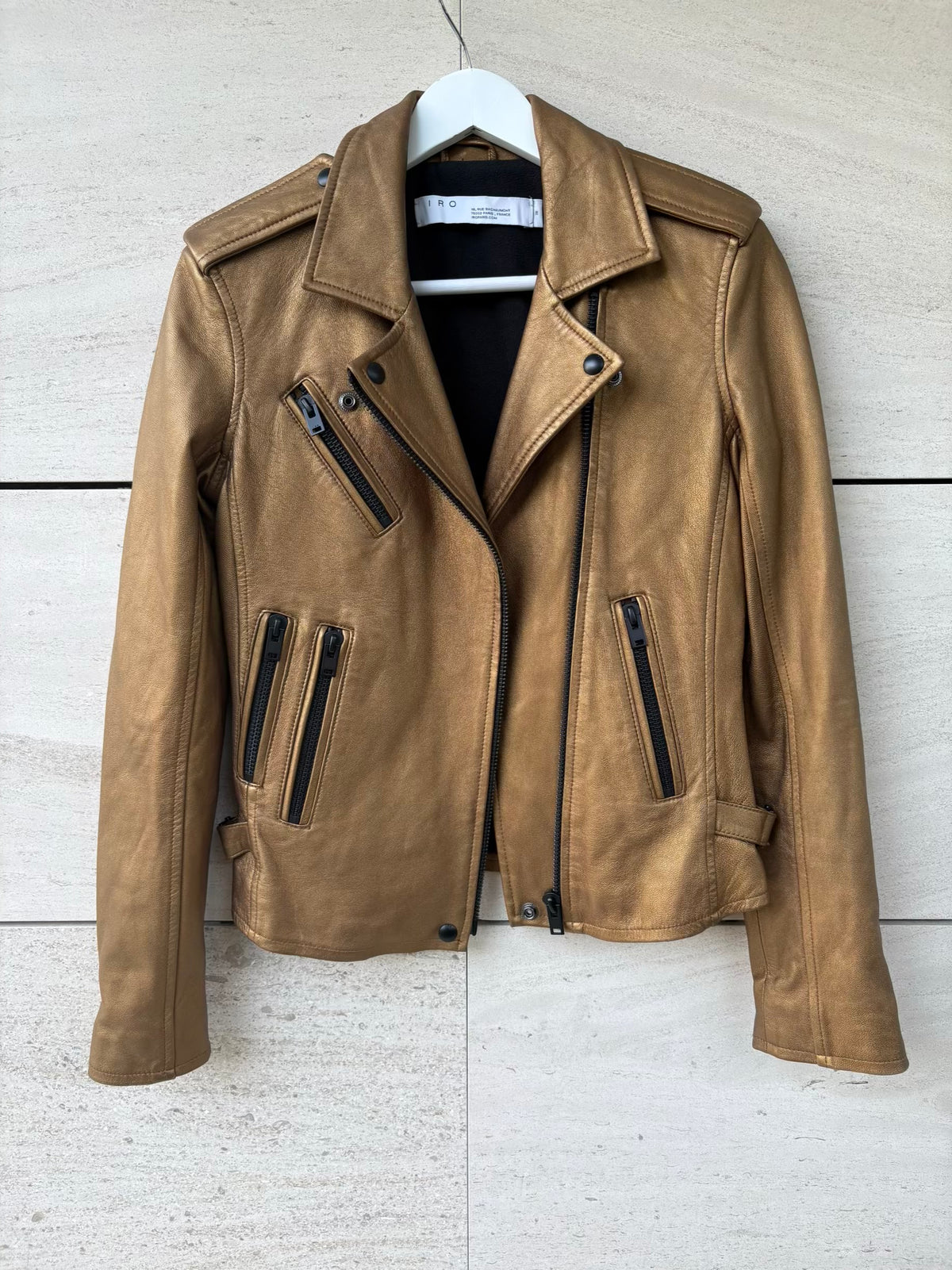 IRO. Cazadora piel ocre