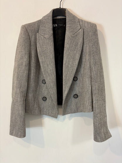 ZARA. Chaqueta con lana gris jaspeada. T S