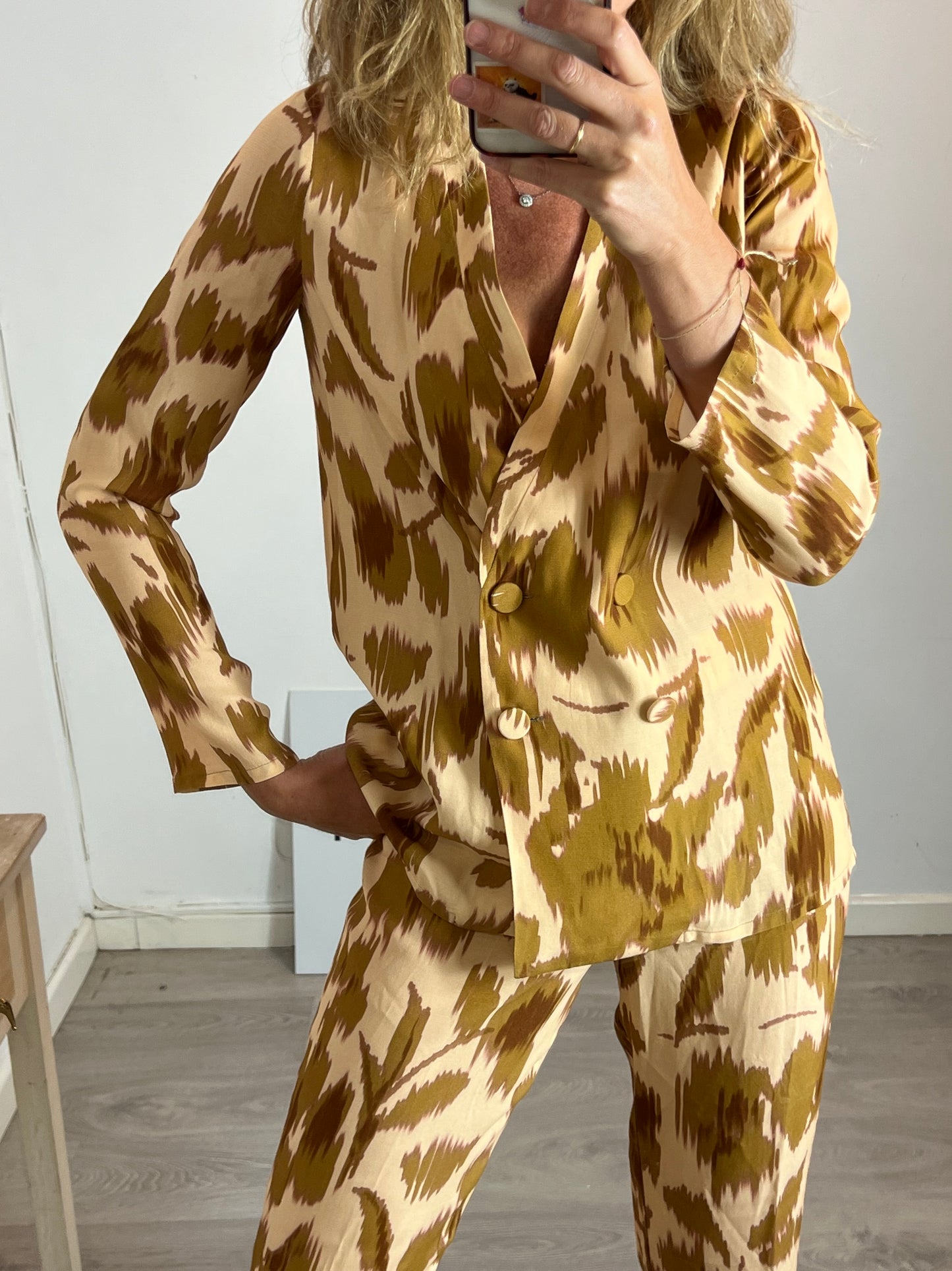 INTROPIA. Total look estampado T.xs/m