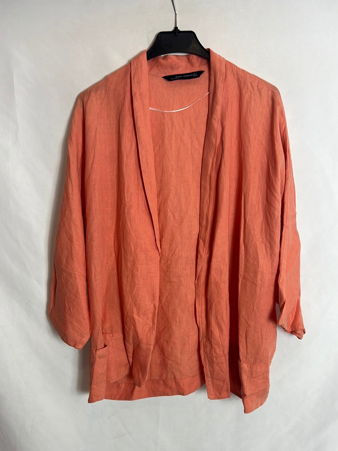 ZARA. Salmon-colored kimono-effect linen jacket. TM