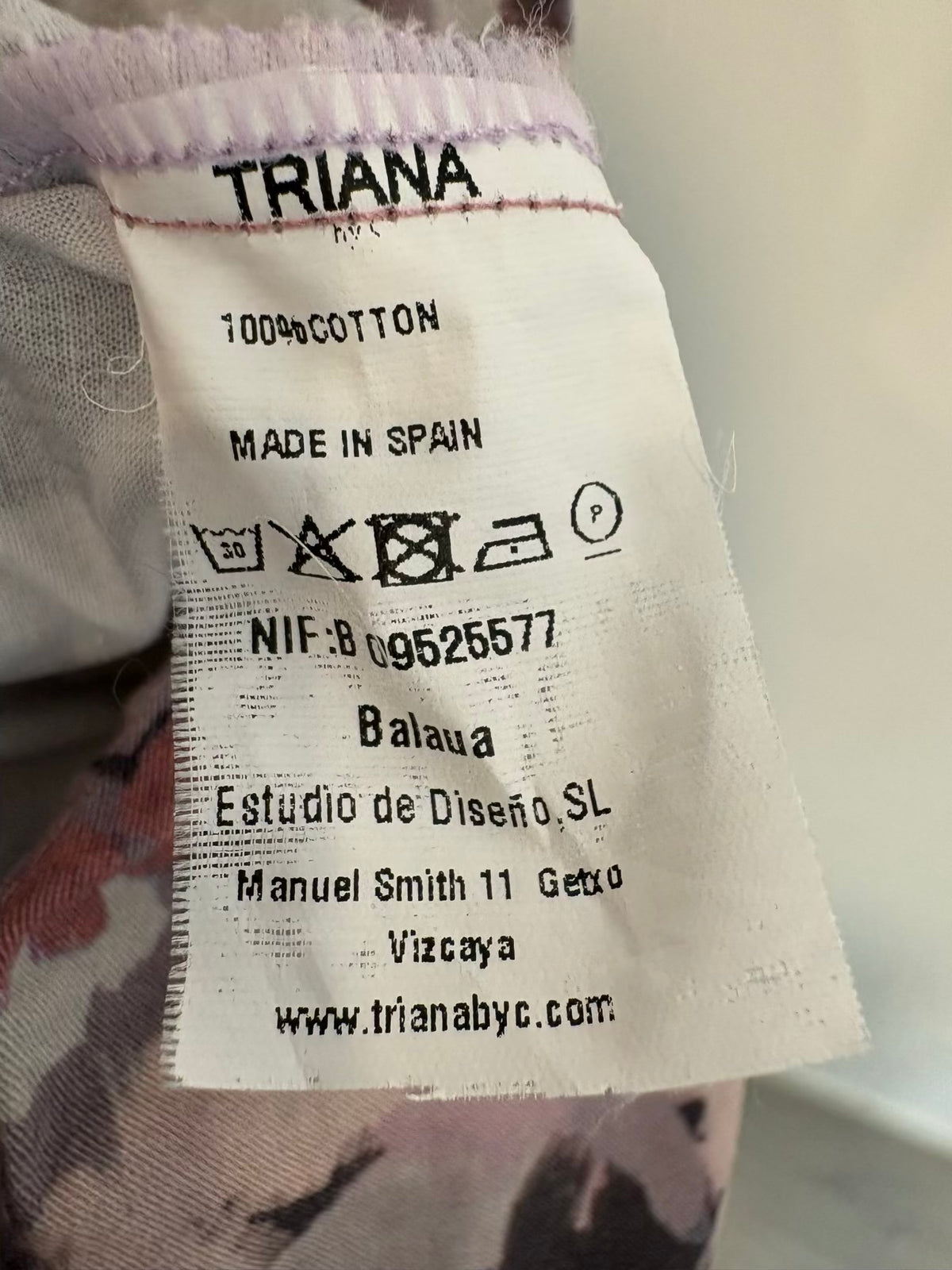 TRIANABYC. Mono largo estampado