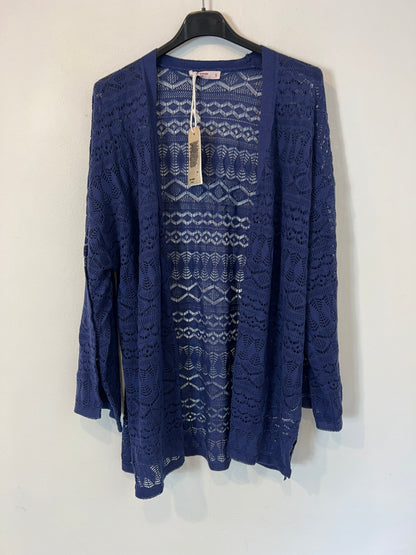 PINK WOMAN. chaqueta troquelada azul  T.s