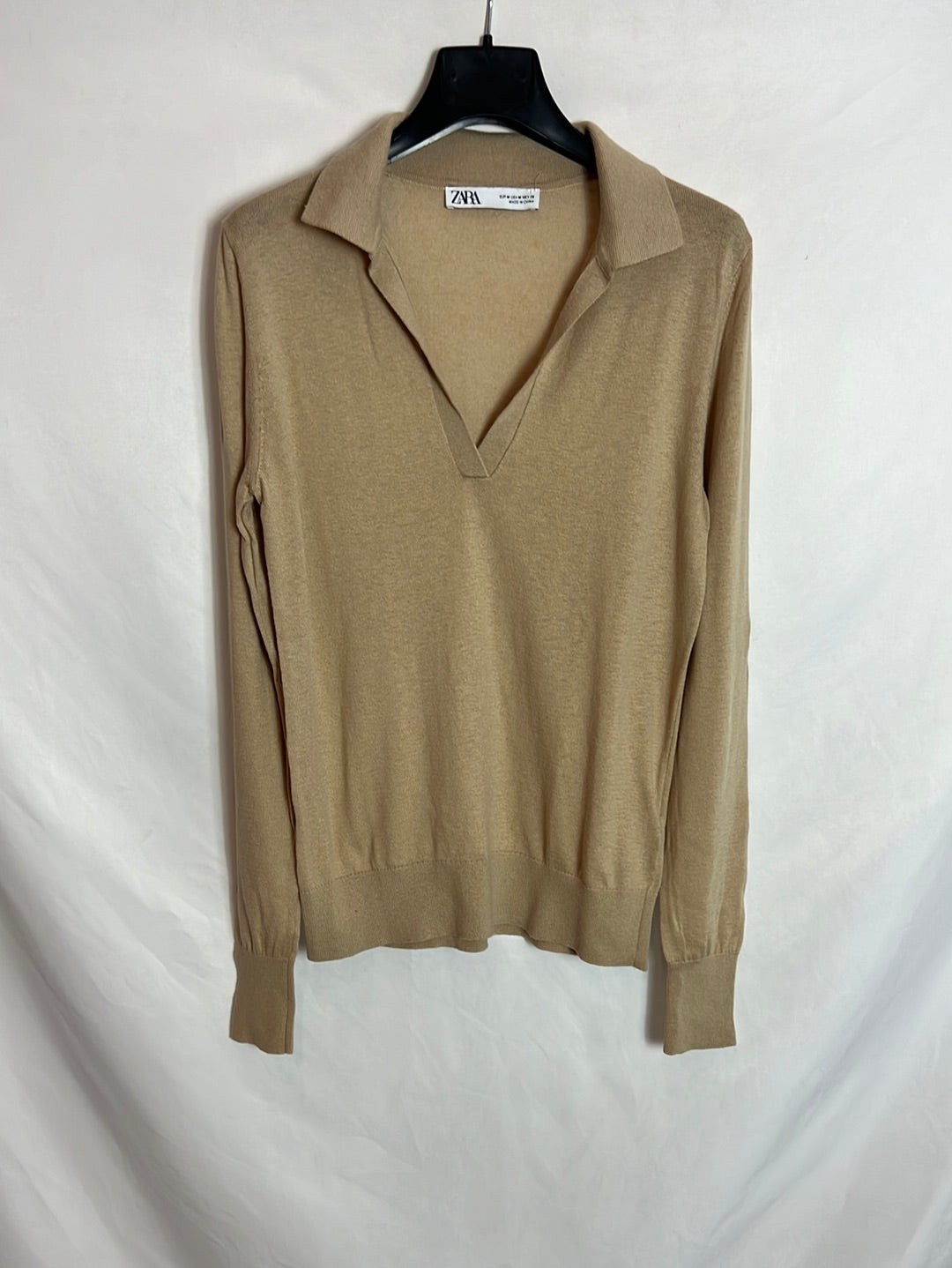 ZARA. Jersey beige polero T.m