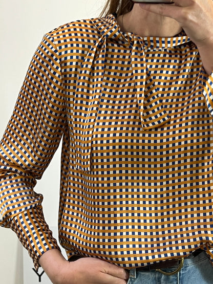 ZARA. Checkered blouse with collar detail. TM