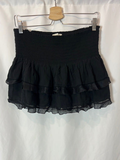 ISABEL MARANT. Black ruffled skirt with a mixed texture. Size 40