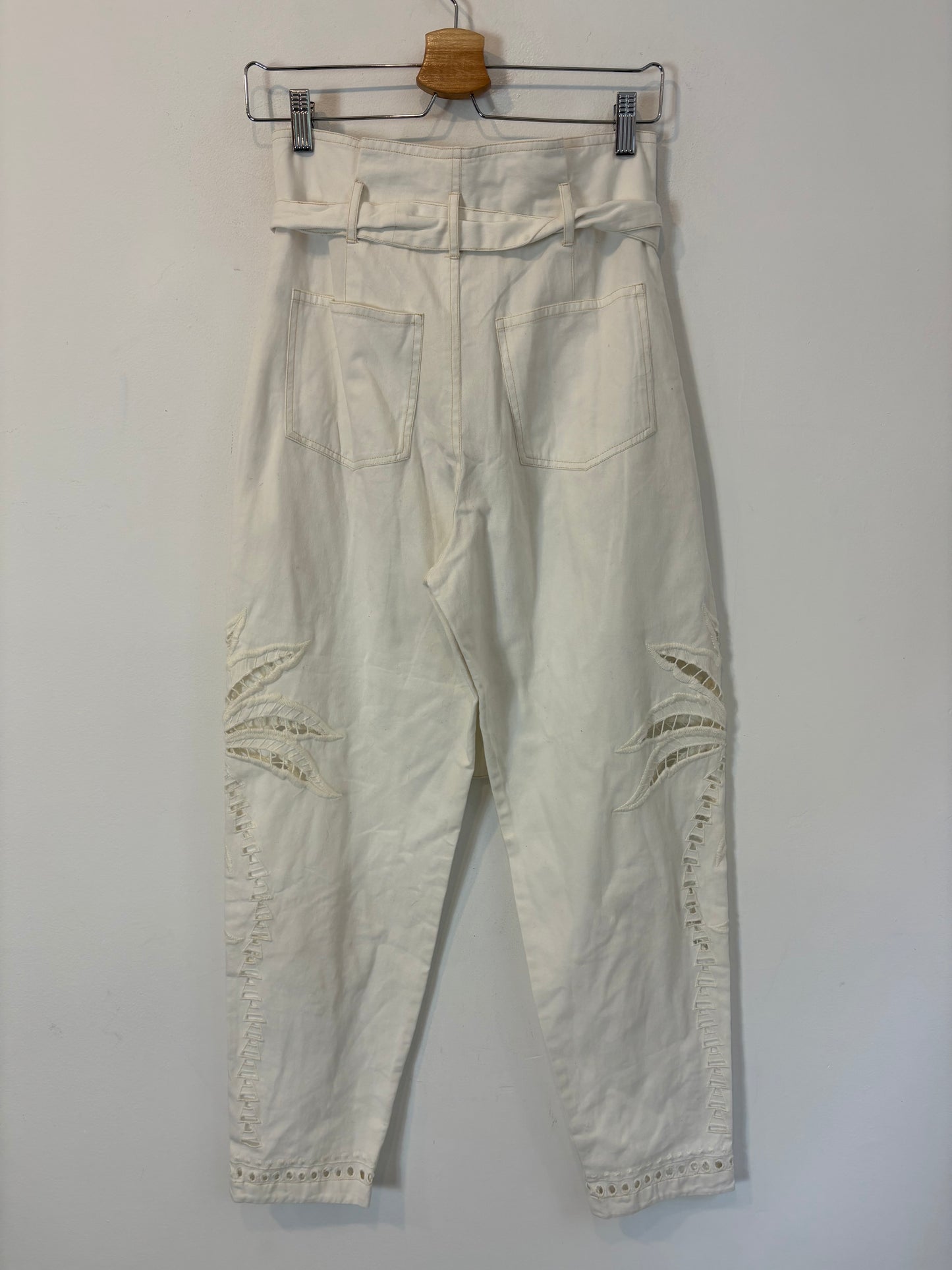 MES DEMOISELLES. White denim with embroidery. Size 34