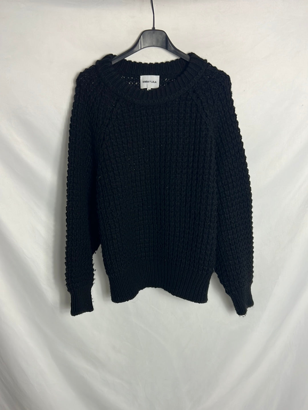 BIMBA Y LOLA. Jersey negro punto. TS