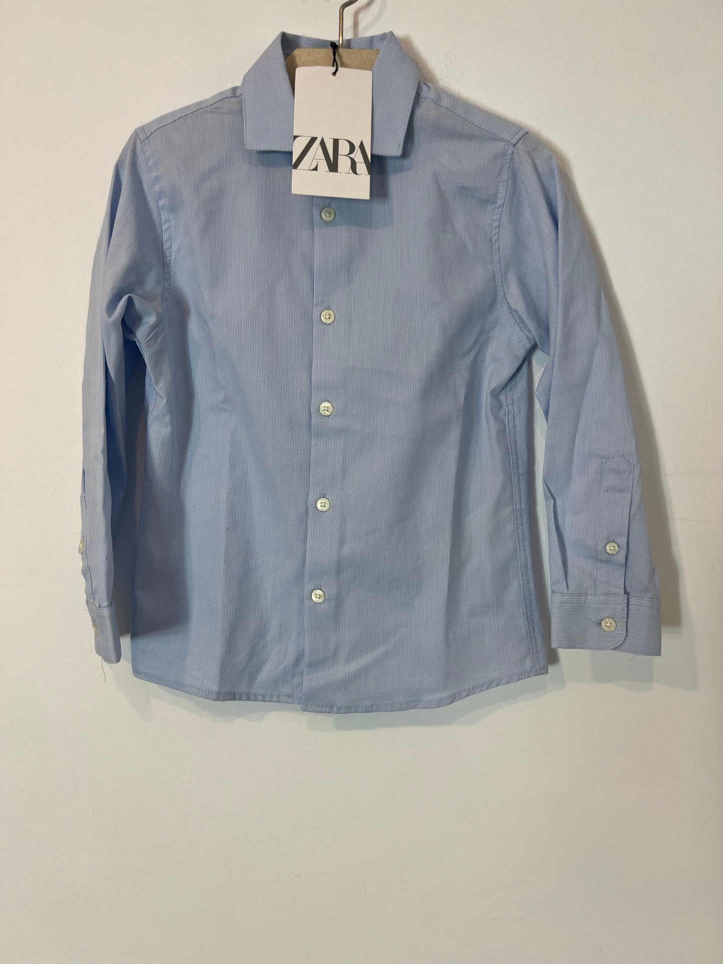 ZARA. Textured blue shirt. Size 6 years