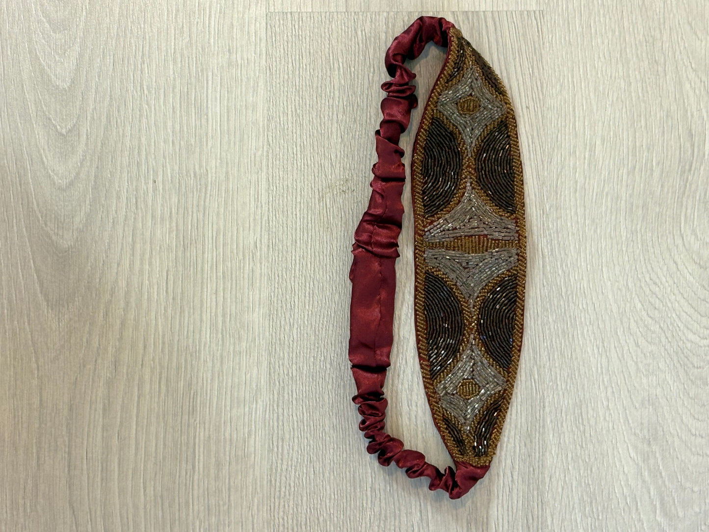 SALVADOR BACHILLER. Cinturón pedrería ajustable