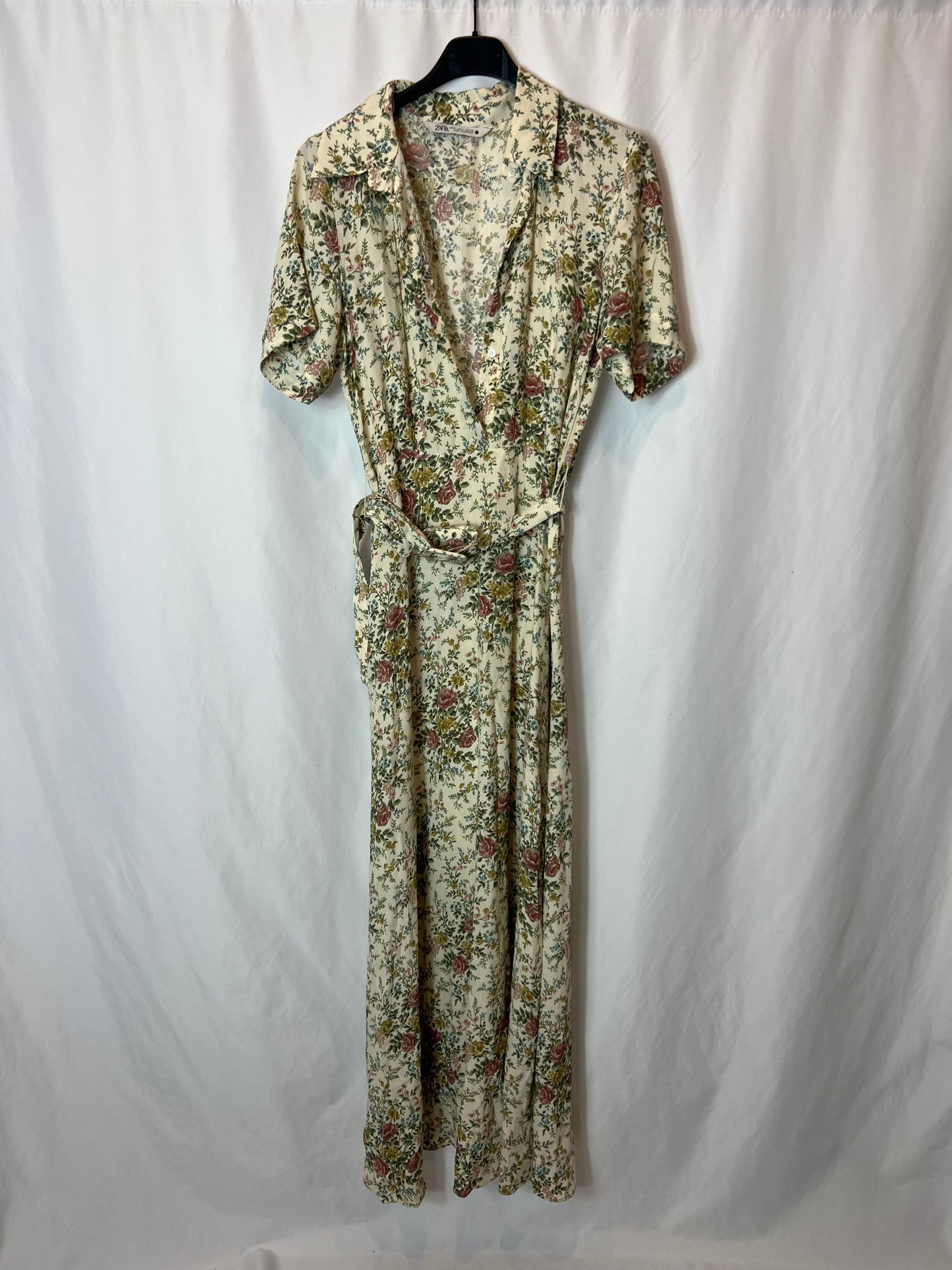 ZARA. Long flowing floral dress. TS