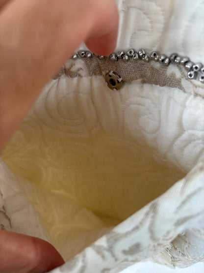 OTRAS. Bolso de hombro texturas