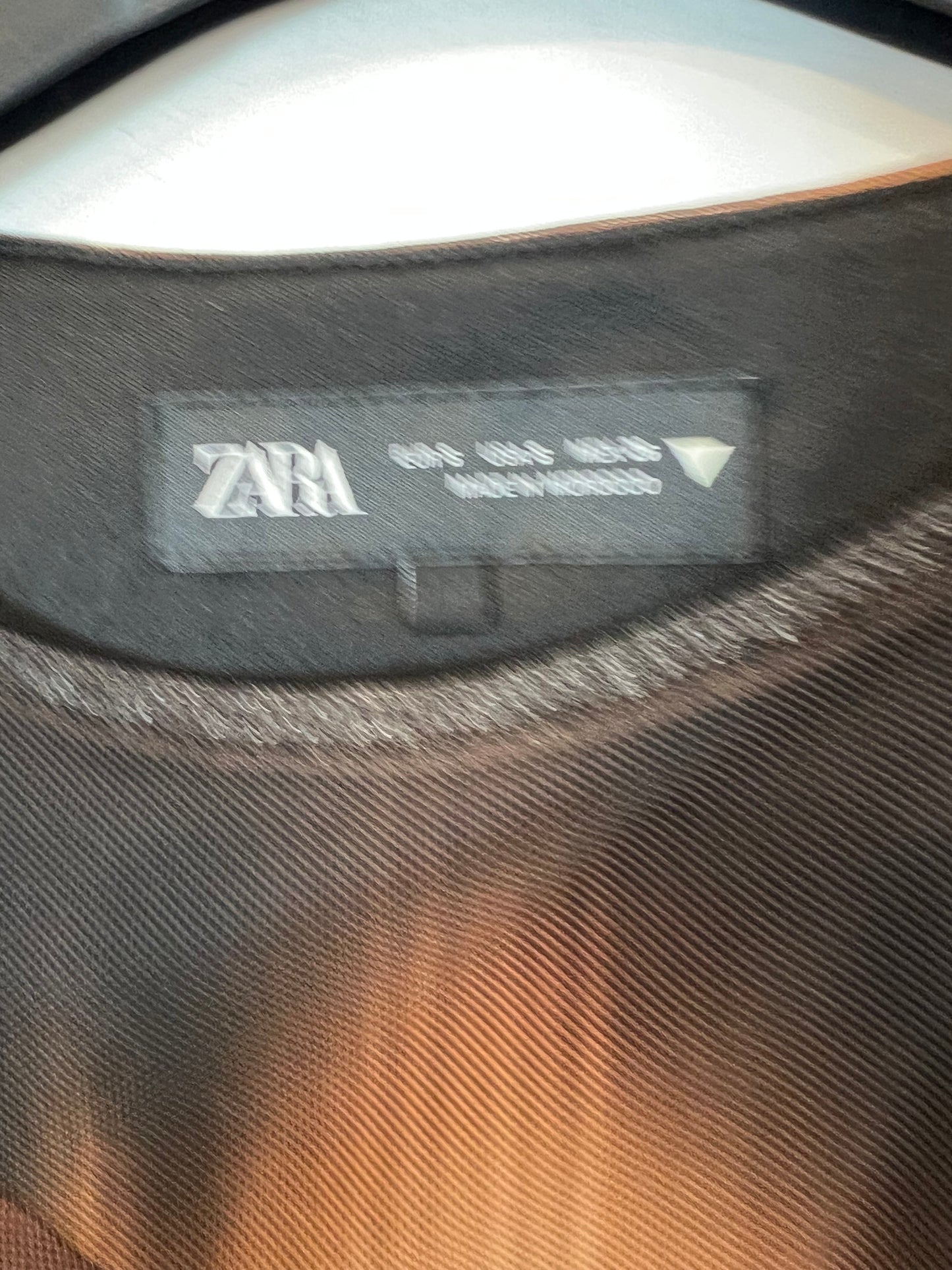 ZARA. Vestido corto tul tie die. T S