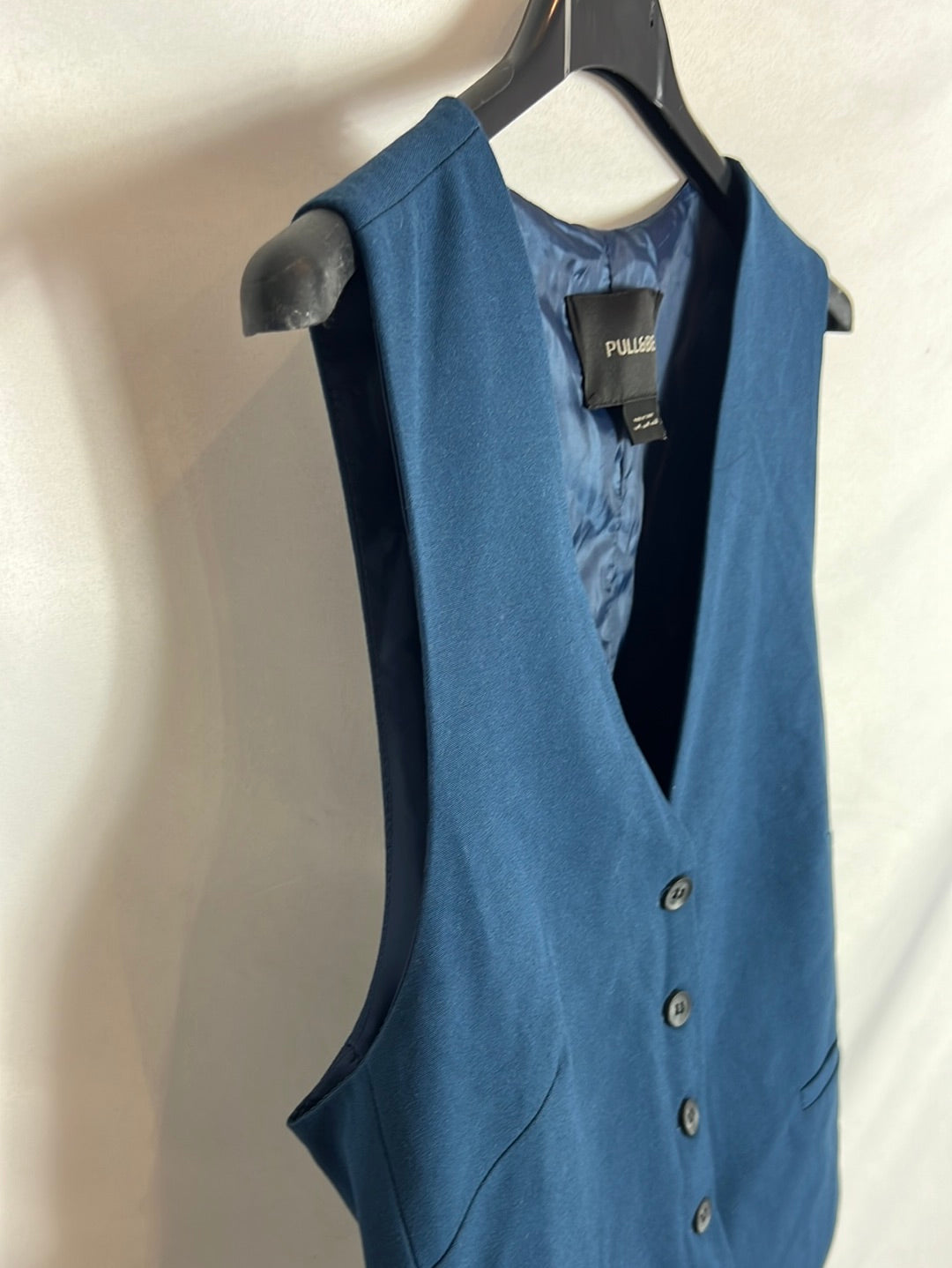 PULL&BEAR. Chaleco azulón  abotonado T.m
