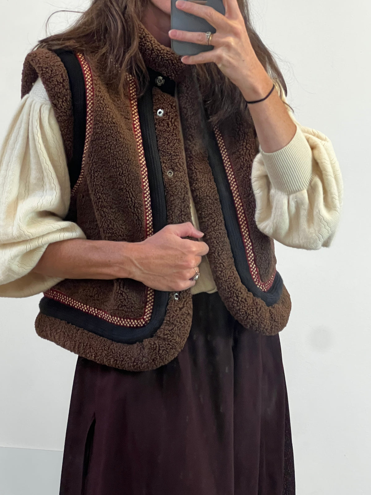 ANTIK BATIK. Chaleco marrón borrego detalles