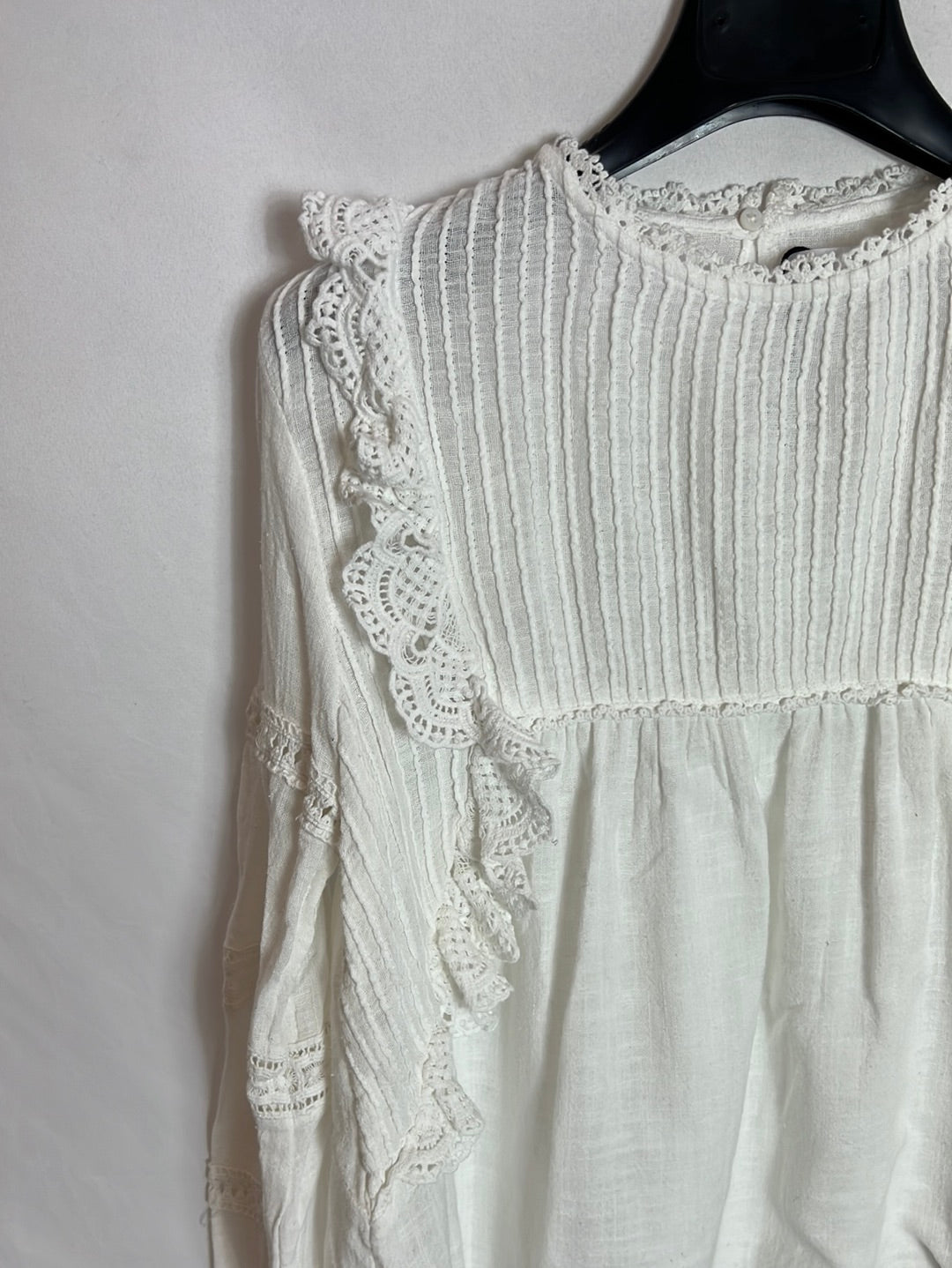 ZARA. White cotton blouse with ruffles, size 13/14 (xs)