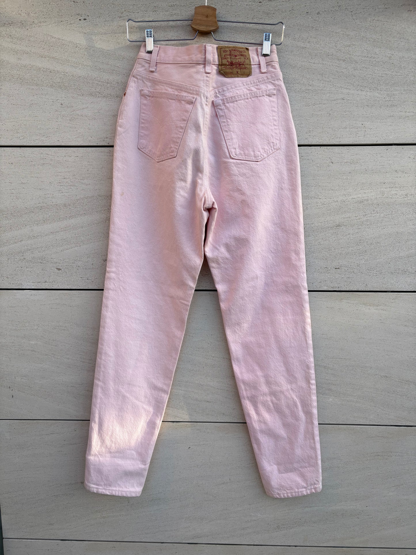 LEVI´S. Denim rosa pastel vintage abotonado