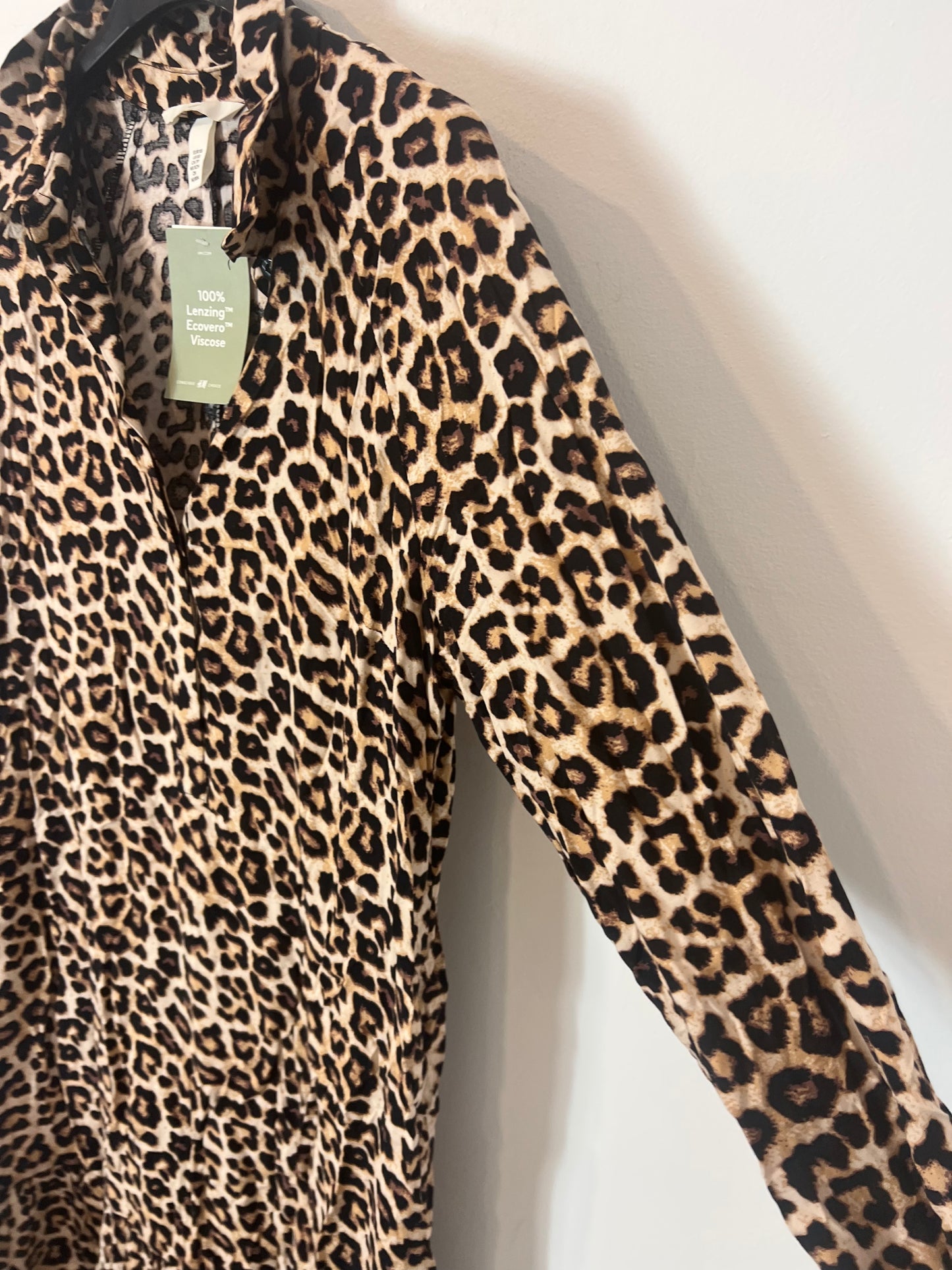 H&M. Vestido largo animal print fluido. T XS (S/M)