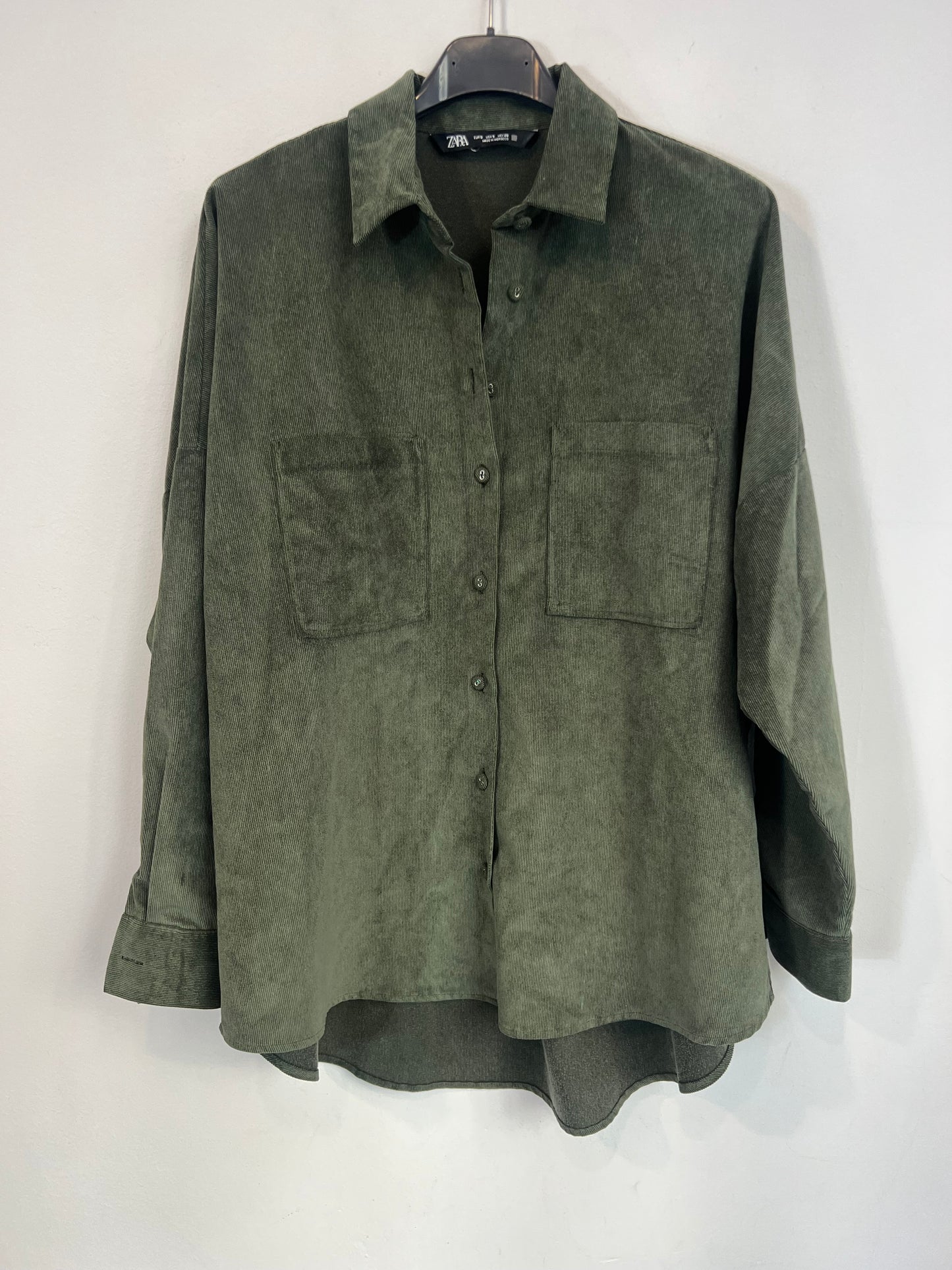 ZARA. Green shirt texture. T.S.