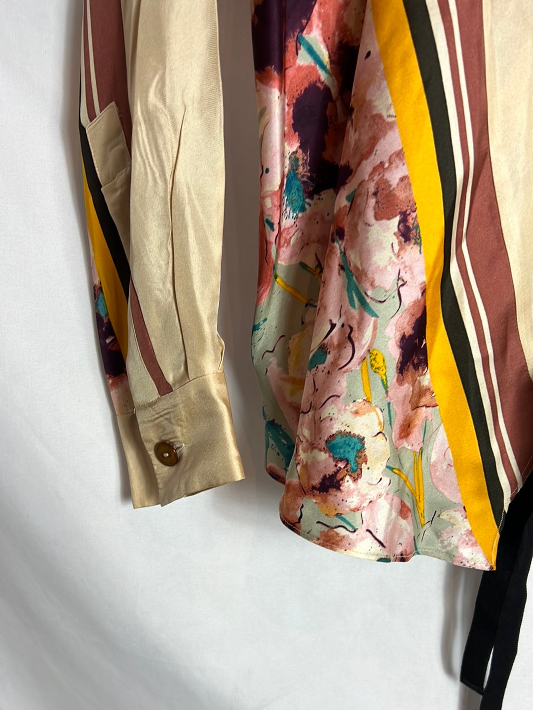 ZARA. Cross printed blouse. T XS/S