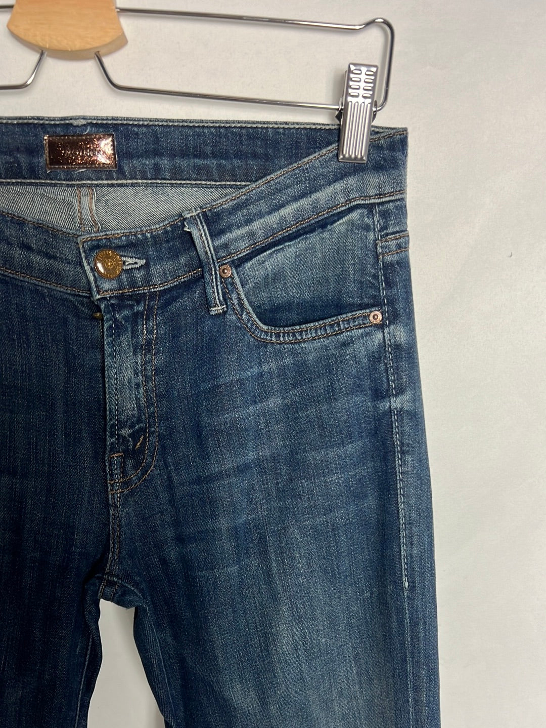 MOTHER. Pantalón denim recto fino. T 26(36)