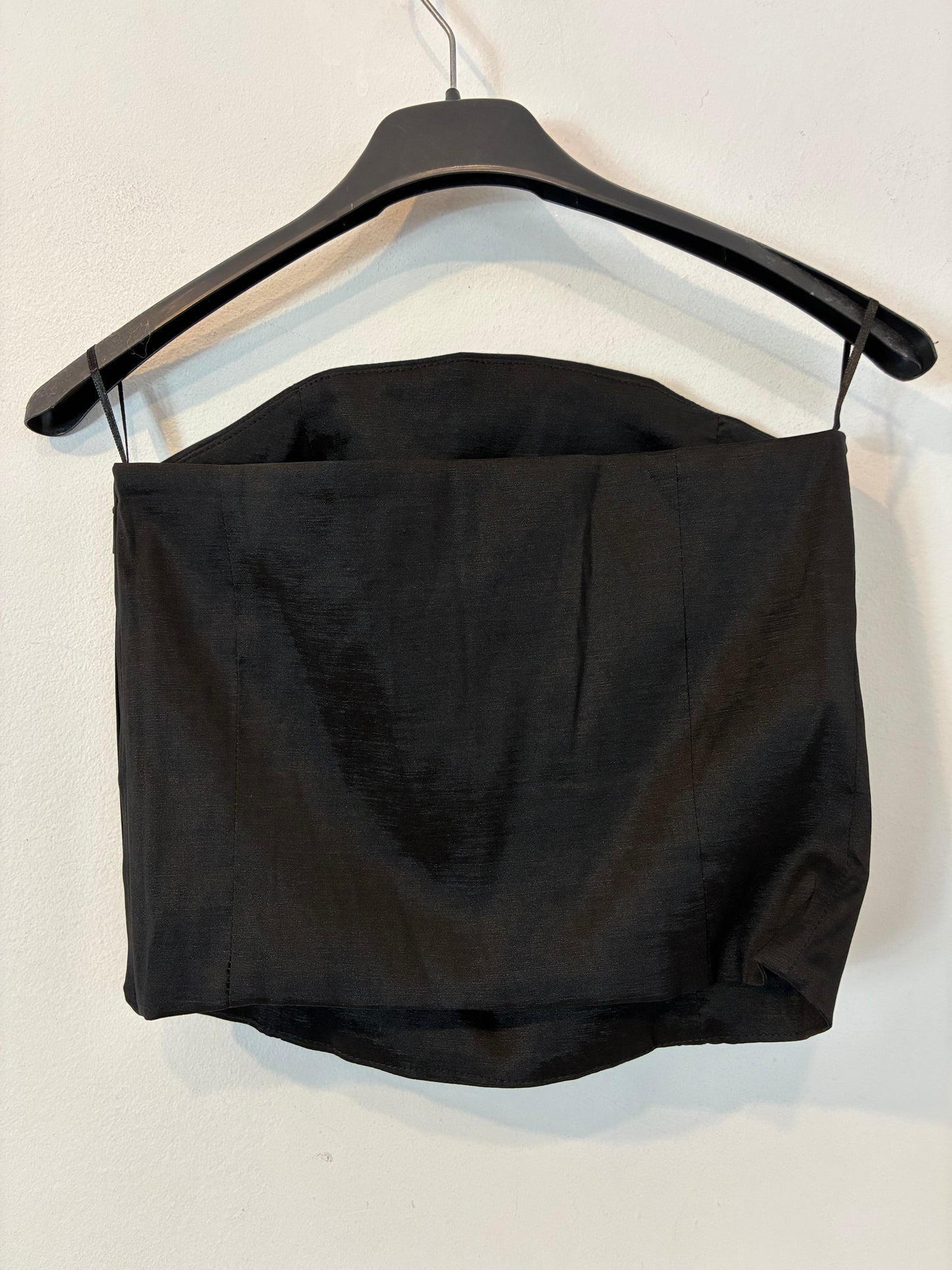 BIMANI. Top palabra de honor negro